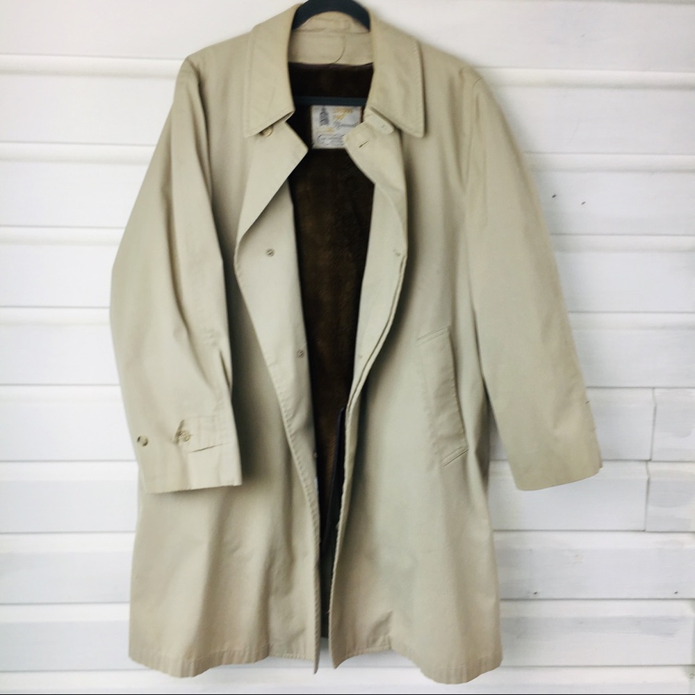 London Fog 3/4 length lined trenchcoat